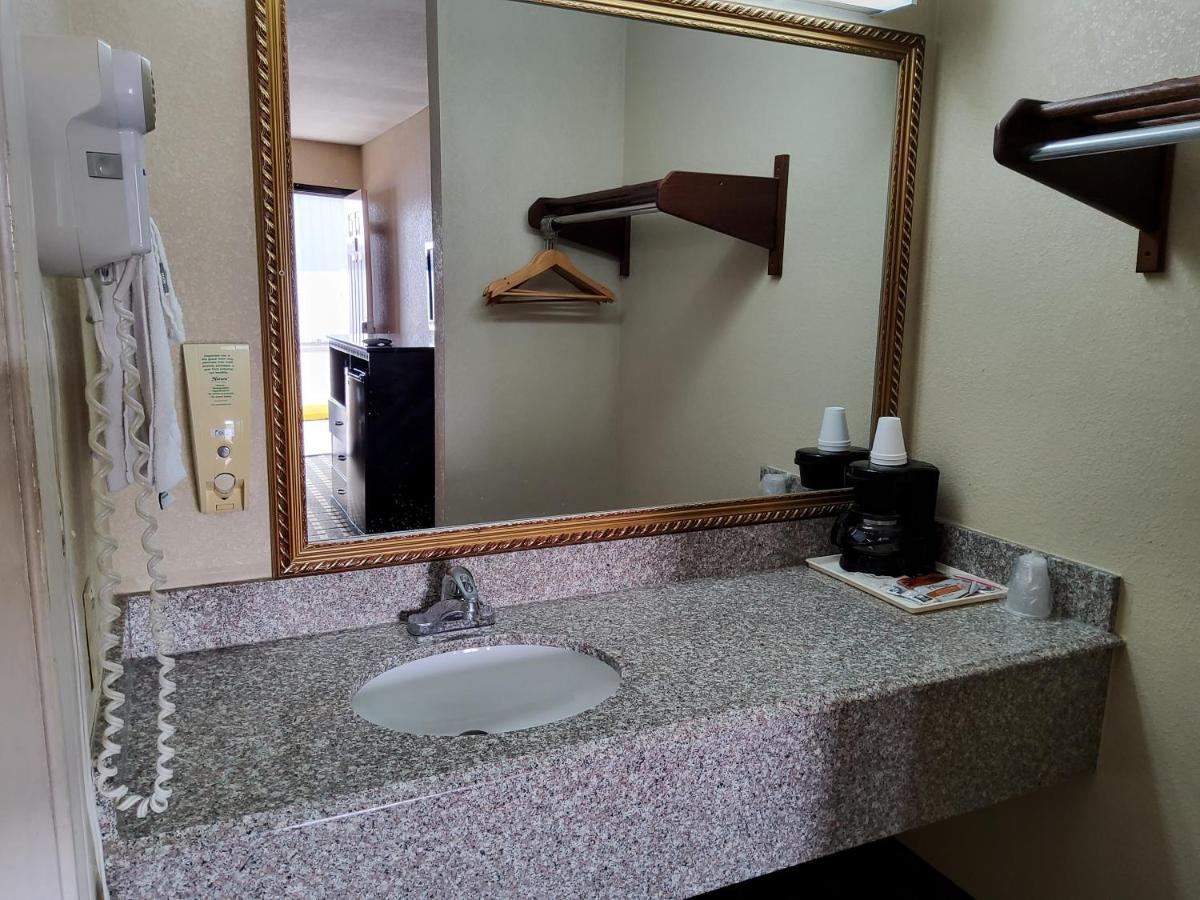 Budget Inn Техаркана Экстерьер фото